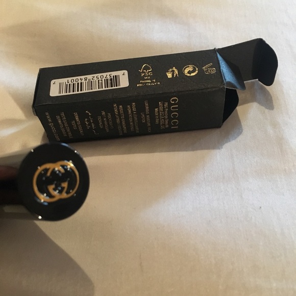 Gucci Lipstick Aegean Pink - Picture 4 of 5